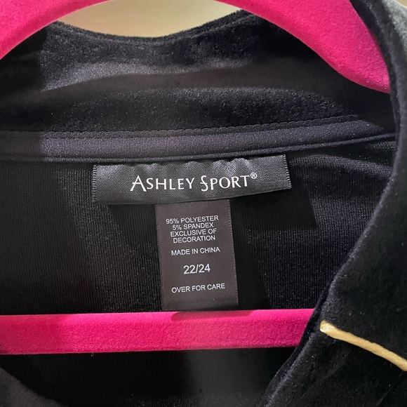 Velour Track Suit - Picture 3 of 6